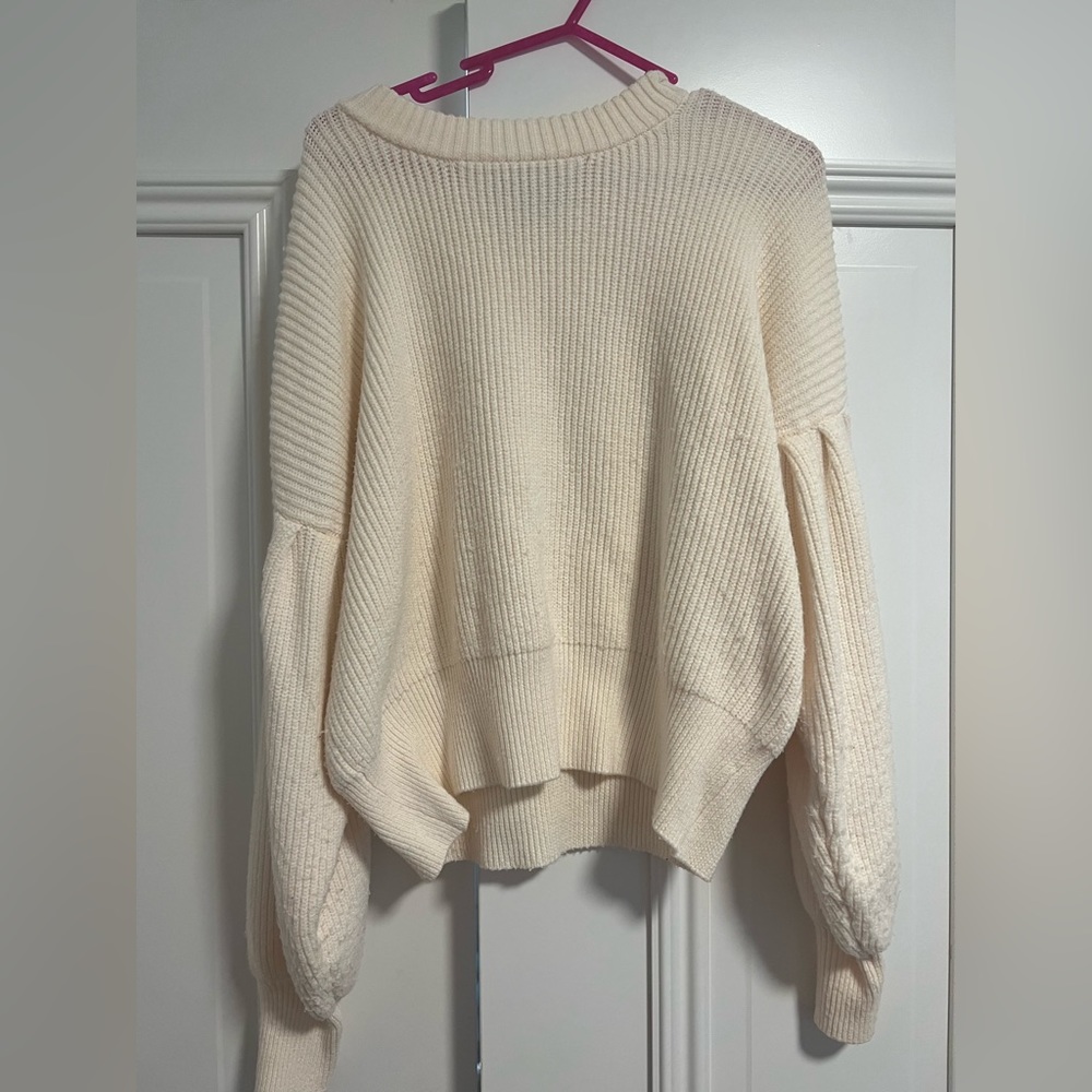 Lulus white sweater
